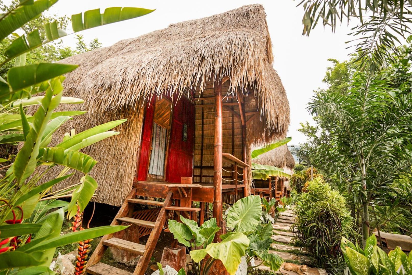 Sten Lodge eco Homestay Labuan Bajo Exterior foto