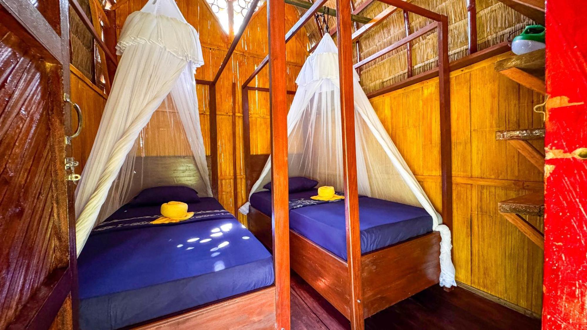Sten Lodge eco Homestay Labuan Bajo Exterior foto
